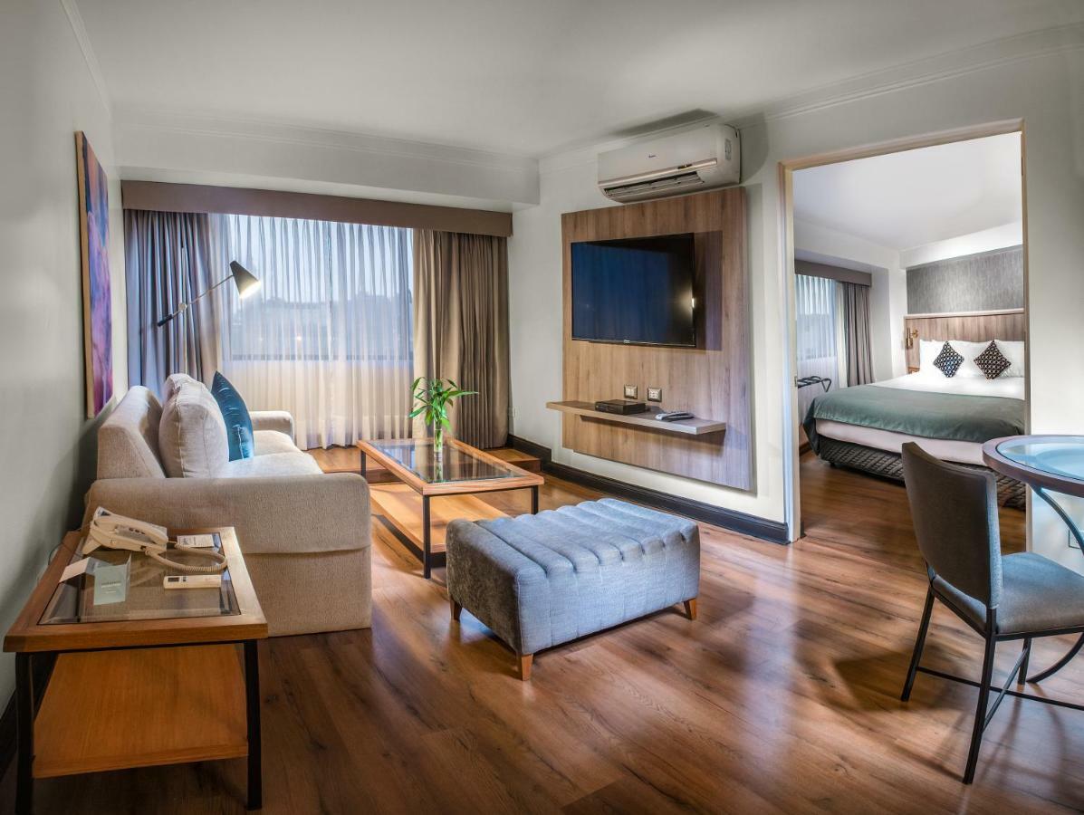 Radisson Plaza Del Bosque Hotel 5*